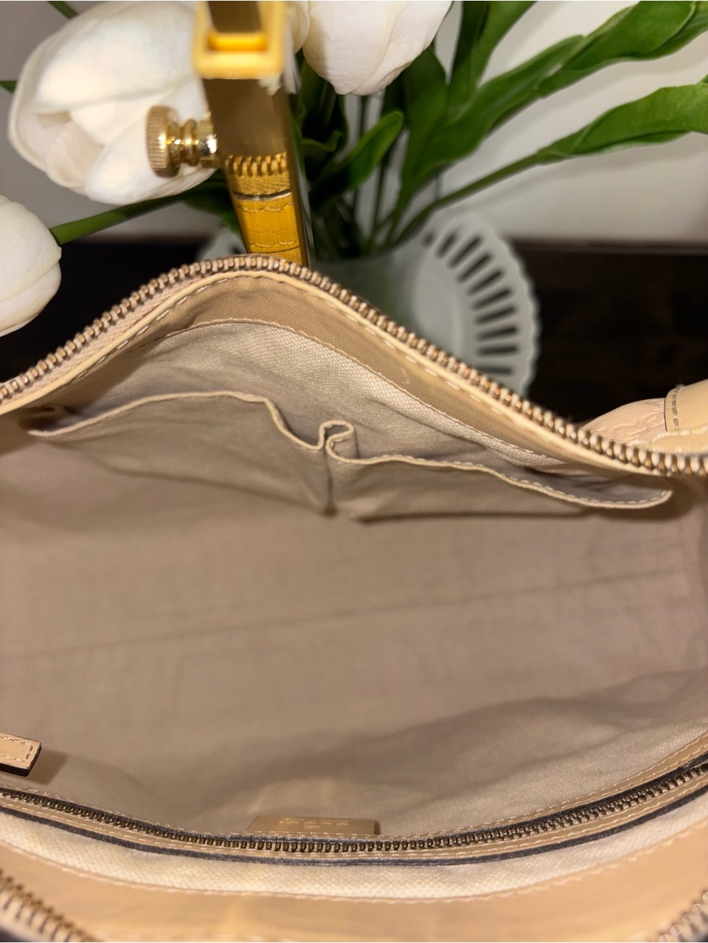 Gucci Guccissima Leather Hobo Shoulder Bag - Picture 3 of 13